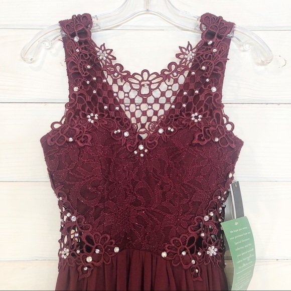 City triangles Red Merlot Sleeveless Slit Dress - Picture 5 of 15